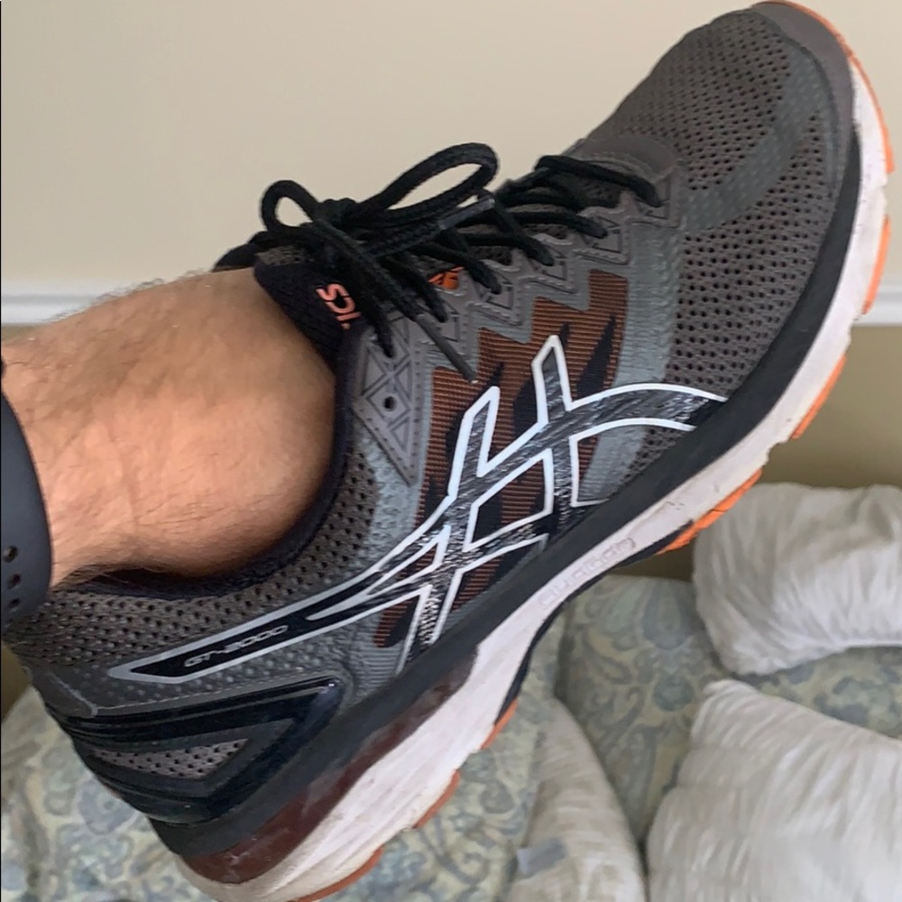 Asics running shoes 9.5